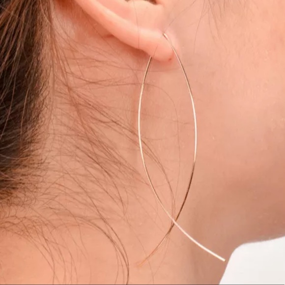 {JADA} gold dainty linear Curved Earrings - Picture 3 of 7